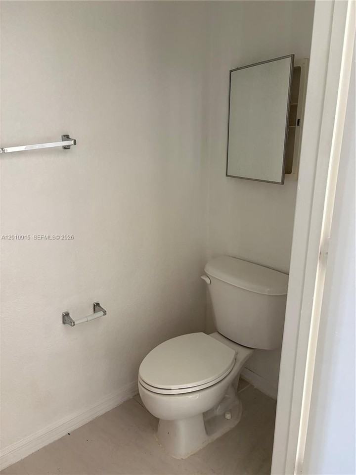 2086 Ne 167th St #2-108 - Photo 4 of 12