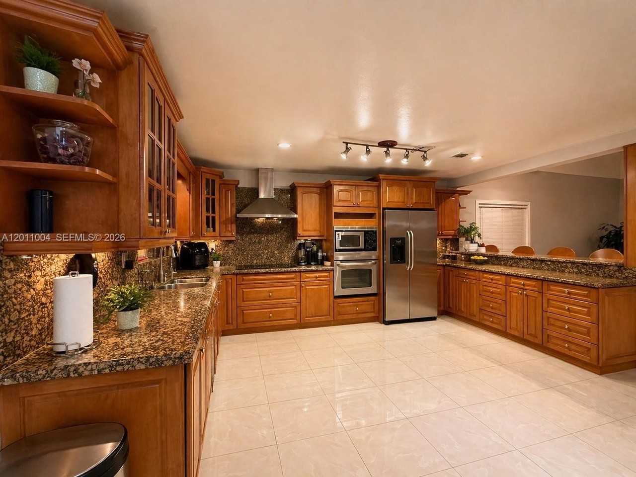 10290 Sw 24th Ct - Photo 7 of 47