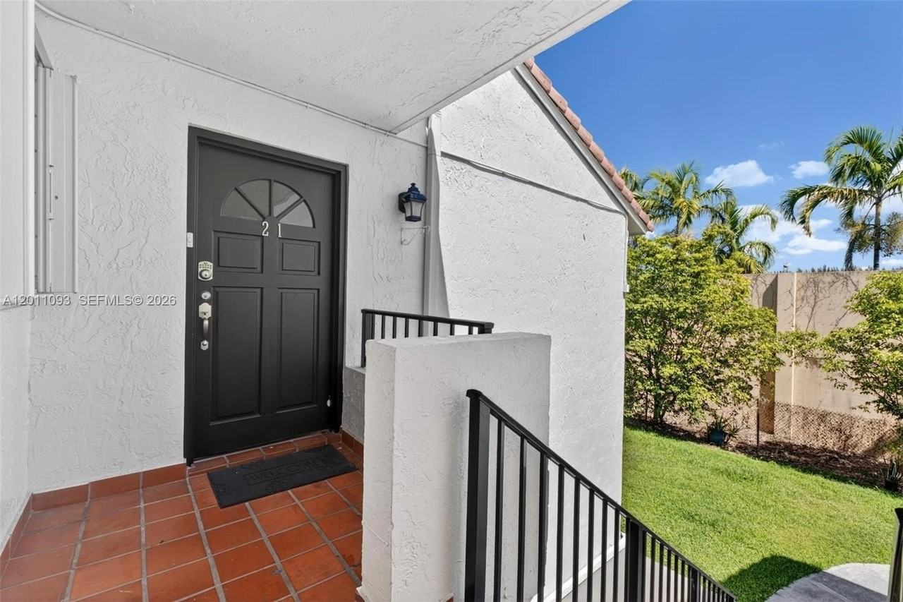 10845 Nw 7th St #15-21 - Photo 3 of 30