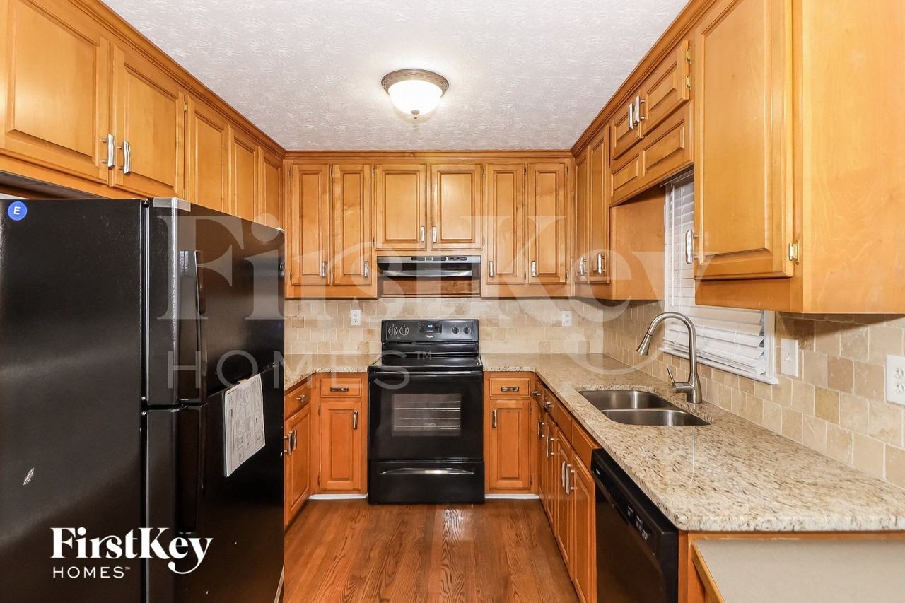 815 Old Spring Way - Photo 6 of 15