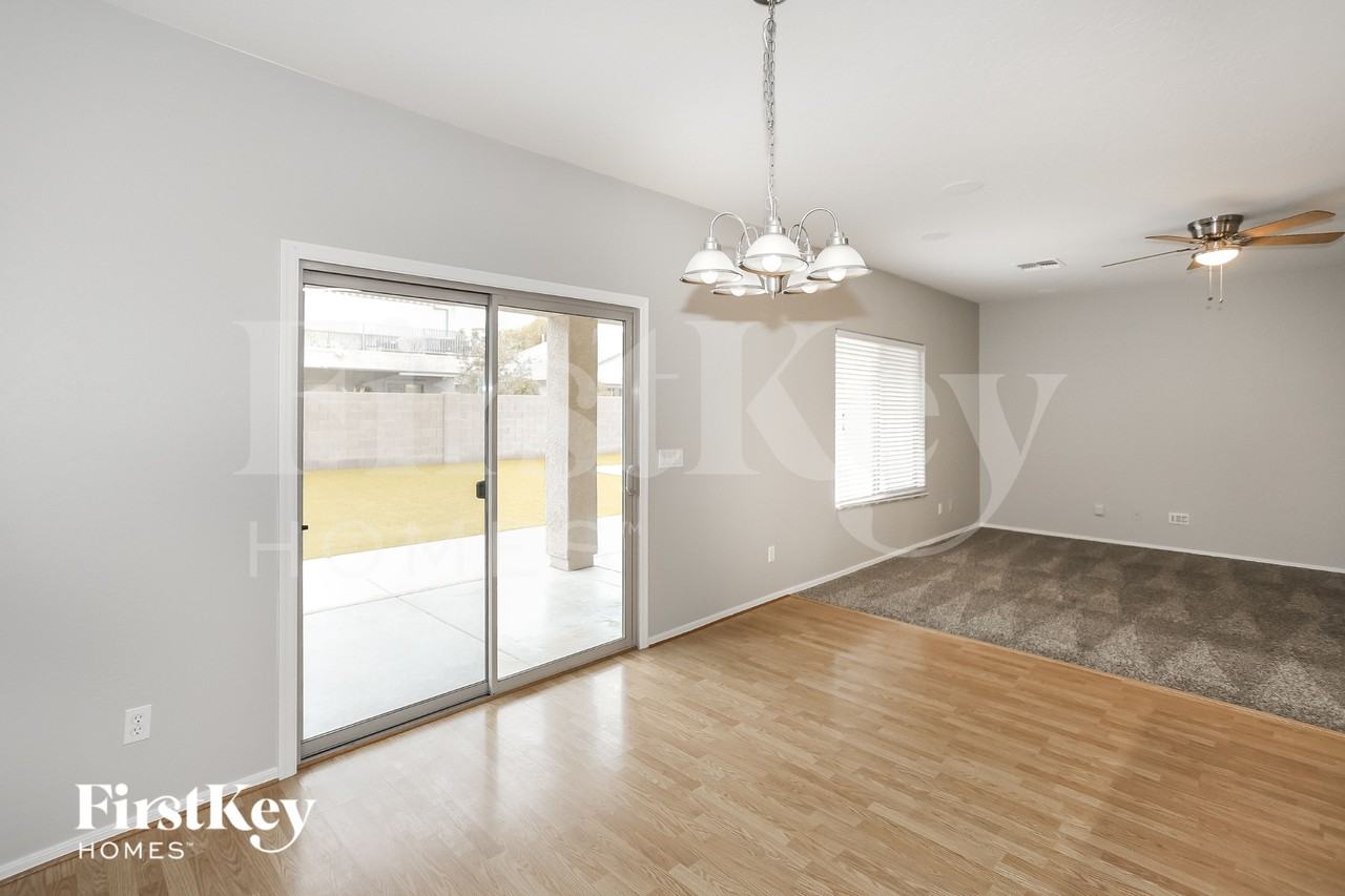 17458 W Hilton Ave - Photo 5 of 15