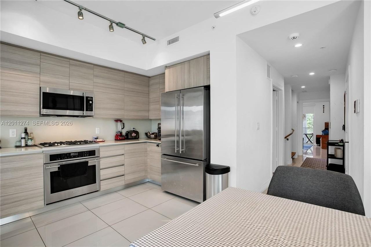 87 N Shore Dr - Photo 7 of 43