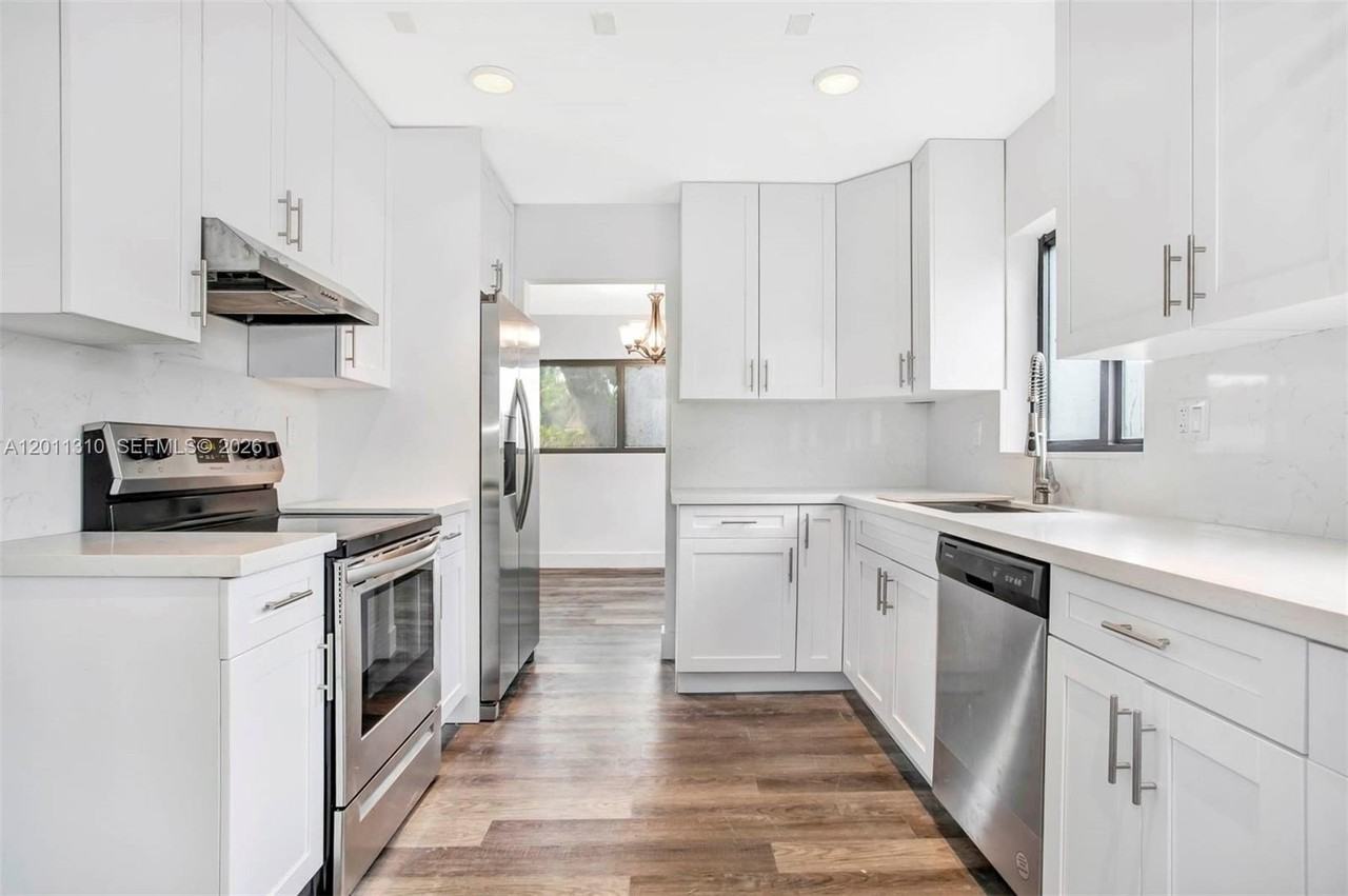 8931 Sw 182nd Ter - Photo 5 of 20