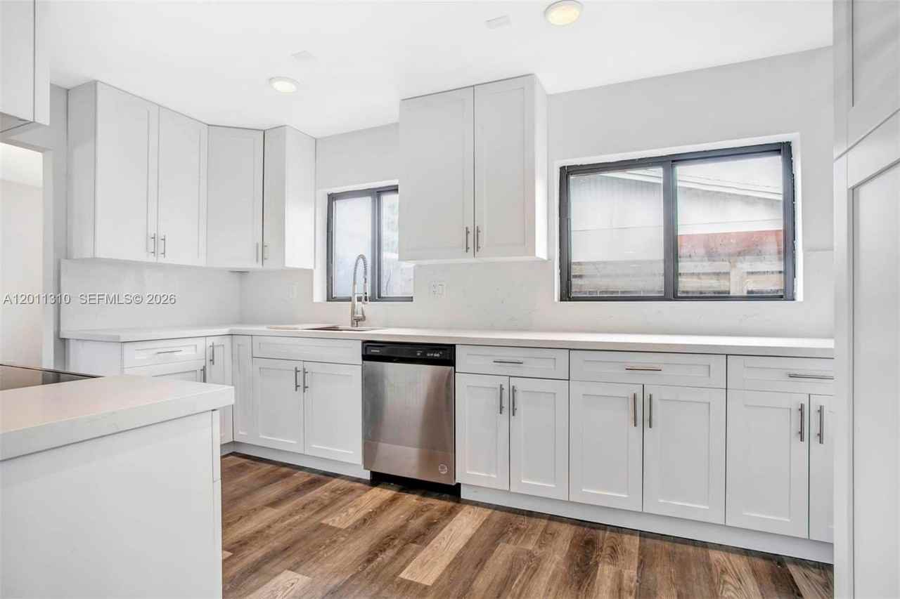 8931 Sw 182nd Ter - Photo 6 of 20