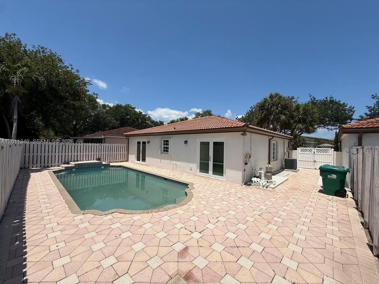 9130 Nw 193rd St #9130 - Photo 4 of 17