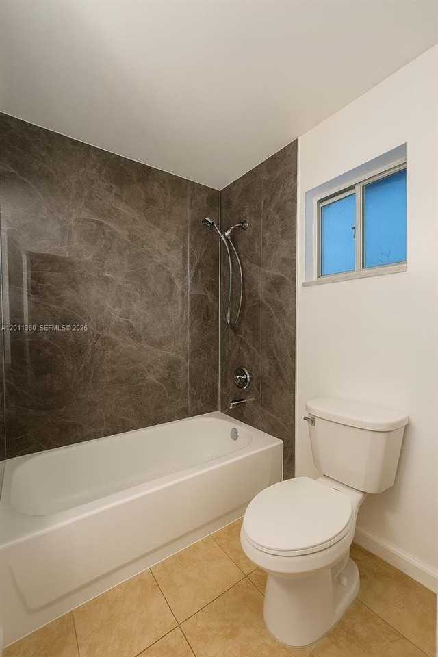 8170 Nw 10th St #2 - Photo 6 of 8