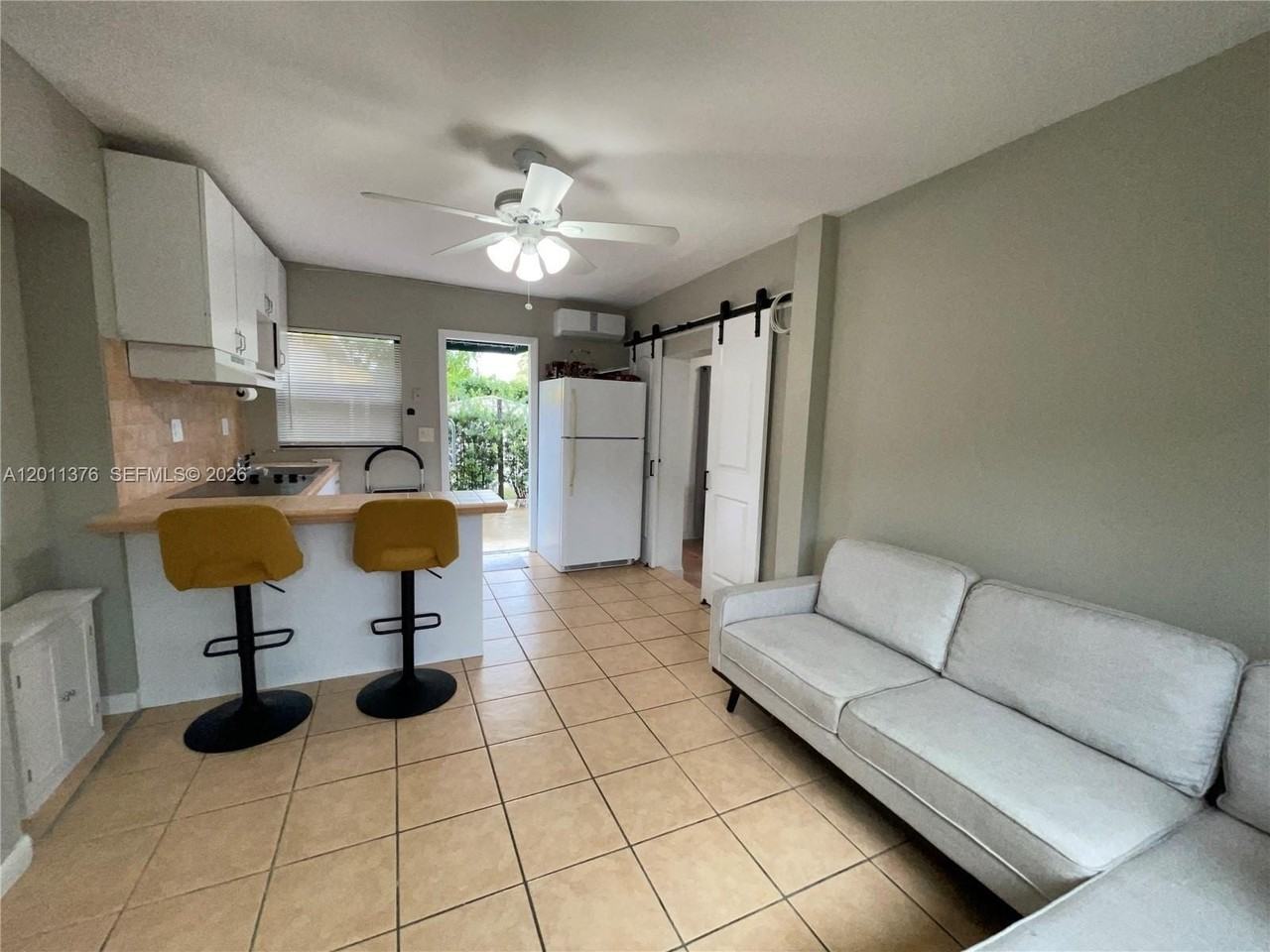 2342 Sw 128th Ave #1 - Photo 4 of 13