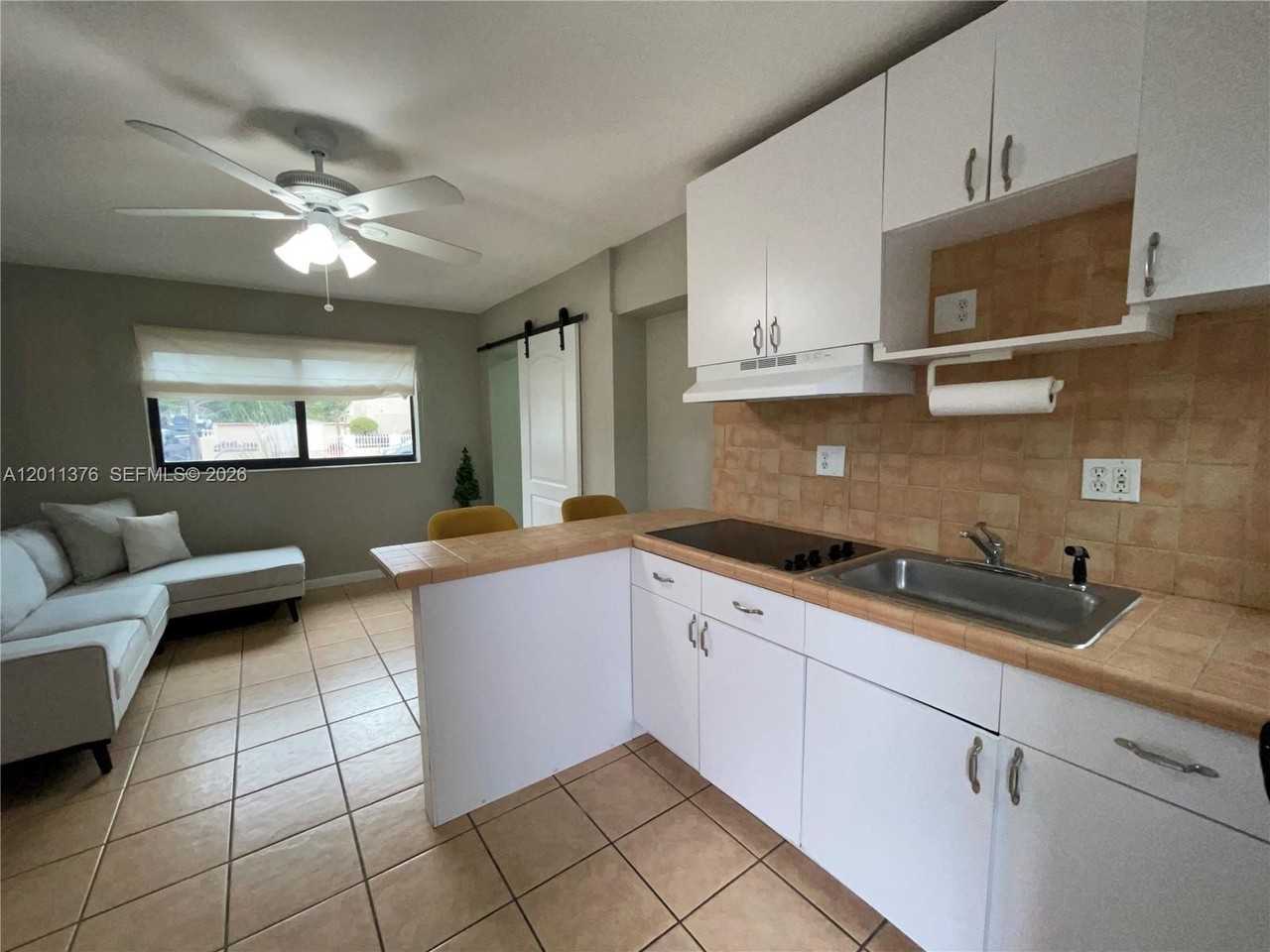 2342 Sw 128th Ave #1 - Photo 5 of 13