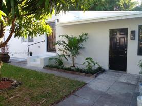 1023 Sw 12th Ct #B - Photo 1 of 1