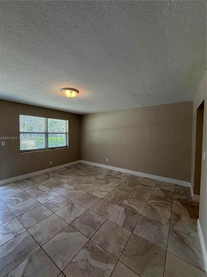 9250 Sw 168th St #9252 - Photo 6 of 15