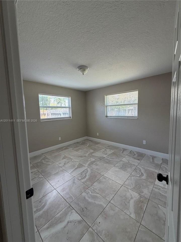 9250 Sw 168th St #9252 - Photo 7 of 15