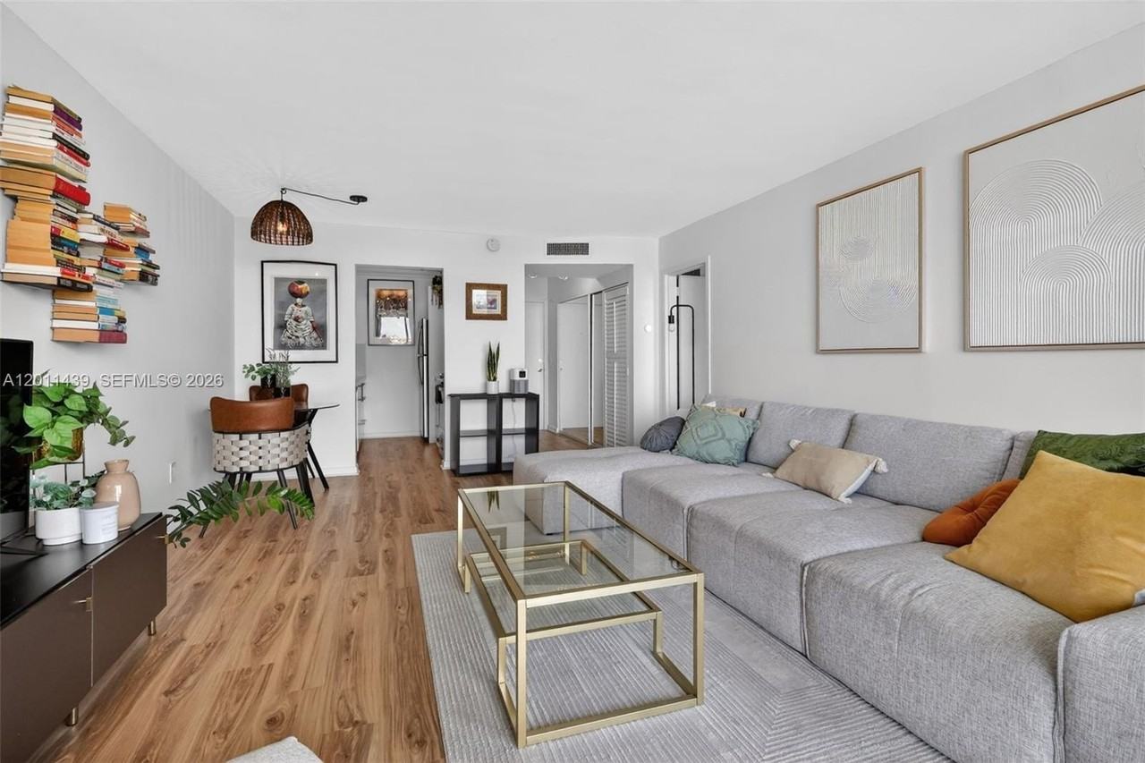 2350 Ne 135th St #901 - Photo 3 of 17