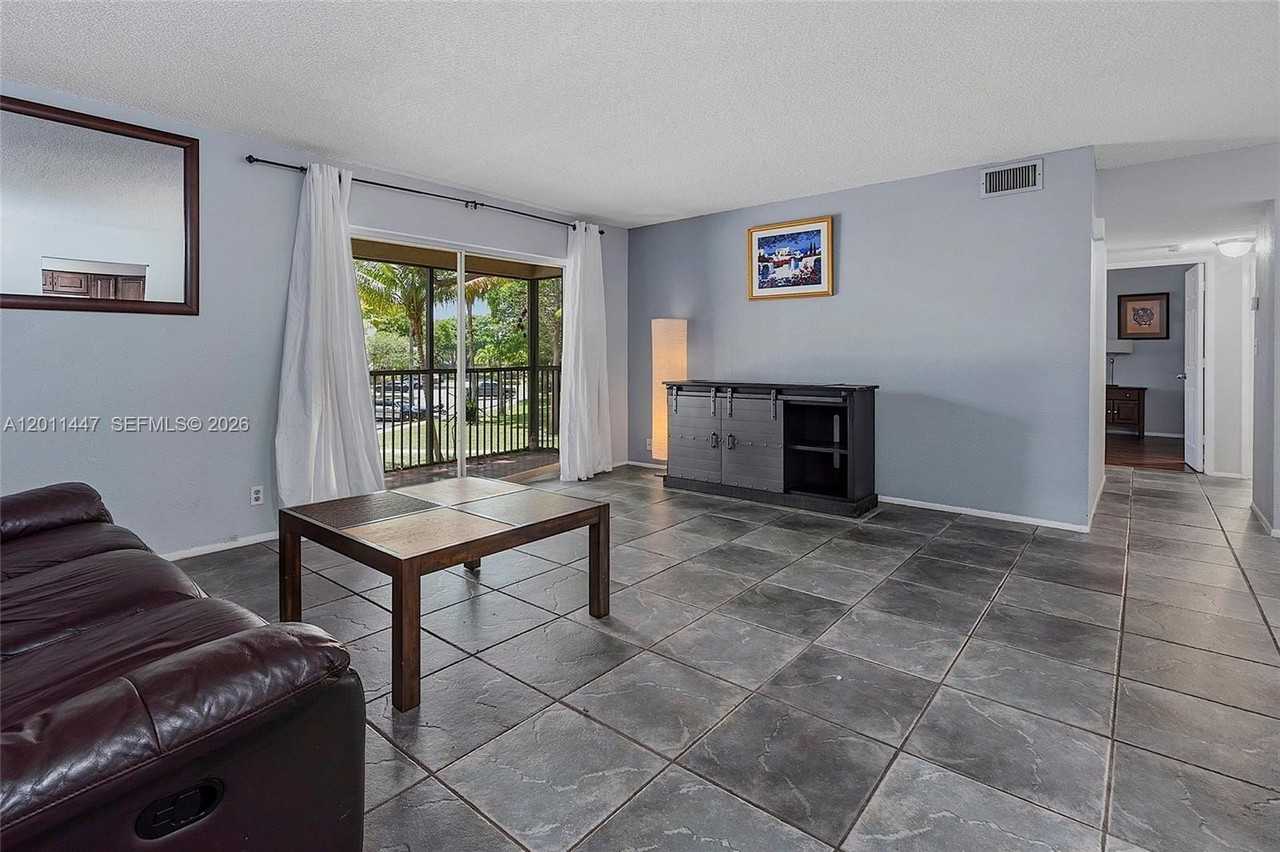 3083 N Oakland Forest Dr #206 - Photo 2 of 50
