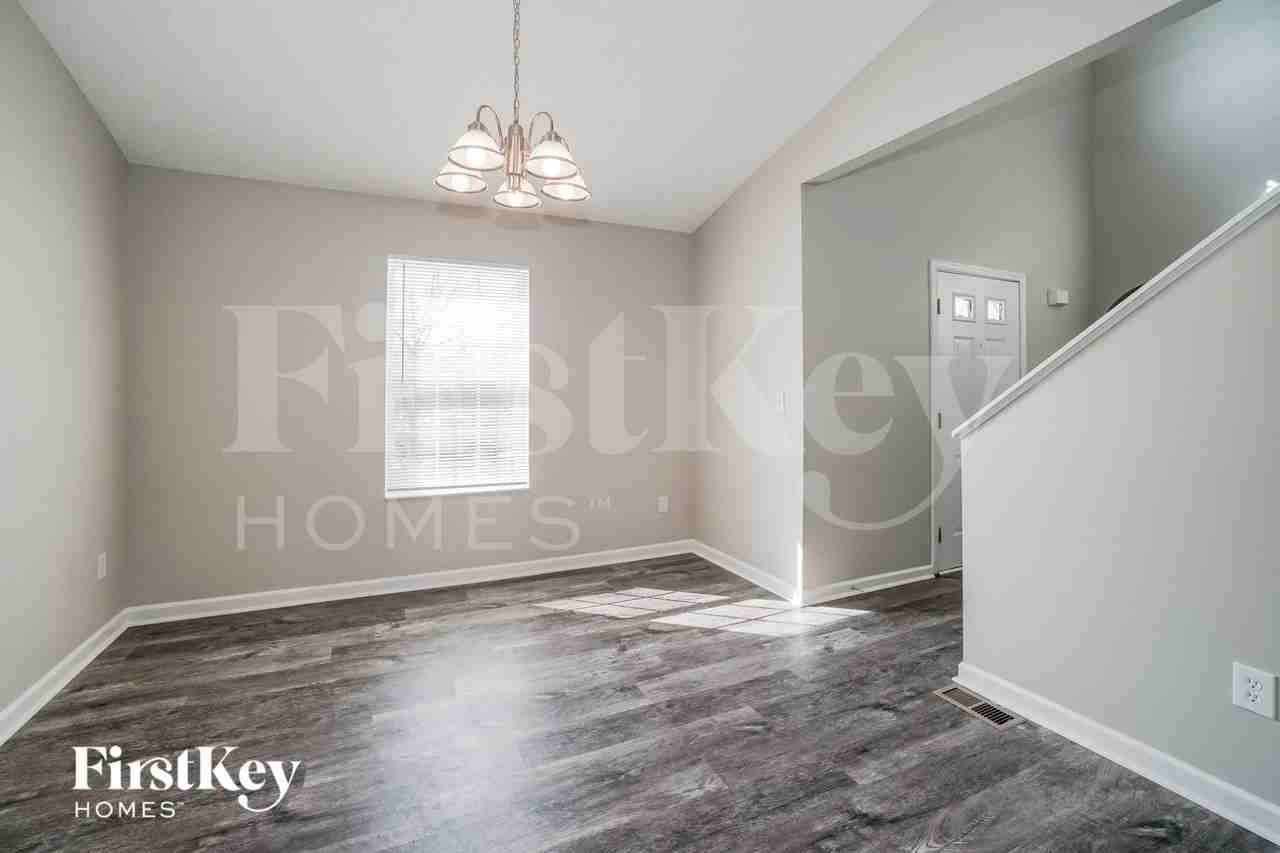 3253 Kady Ln - Photo 6 of 15