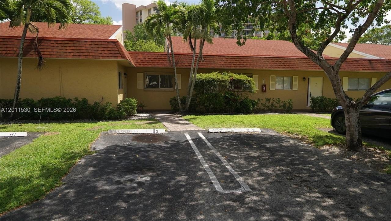 10722 La Placida Dr #9B2