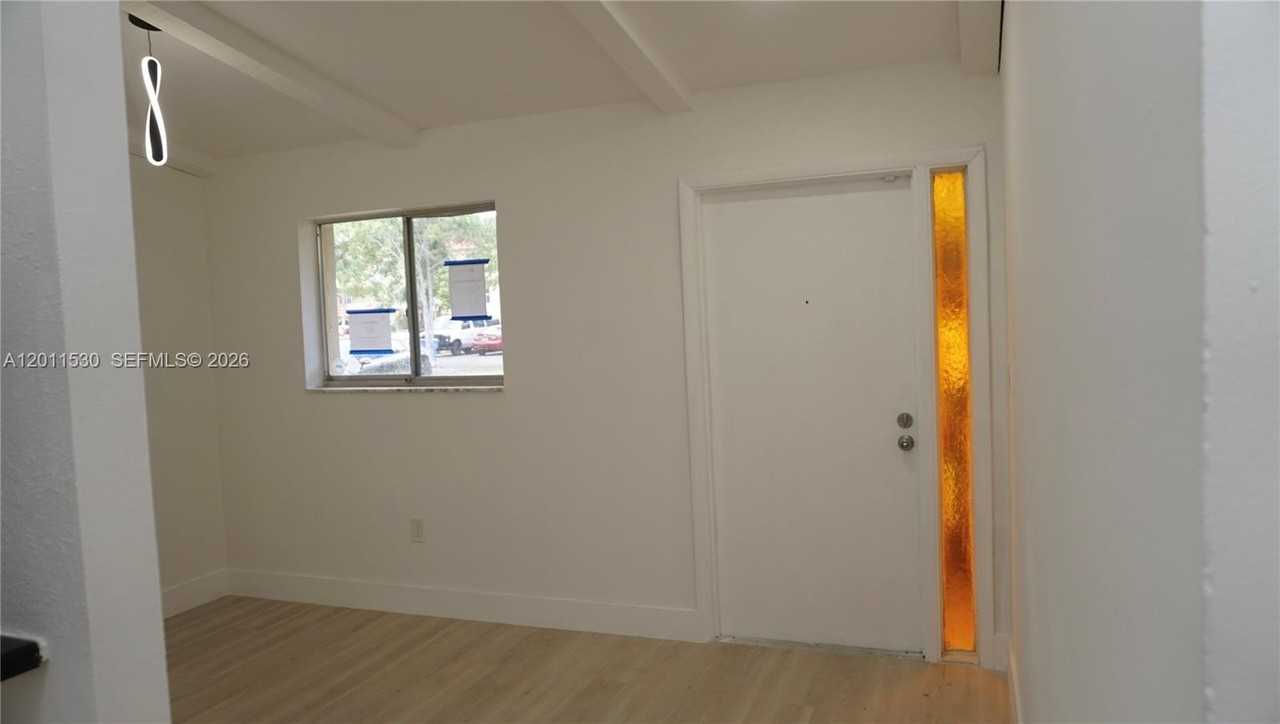 10722 La Placida Dr #9B2 - Photo 4 of 37