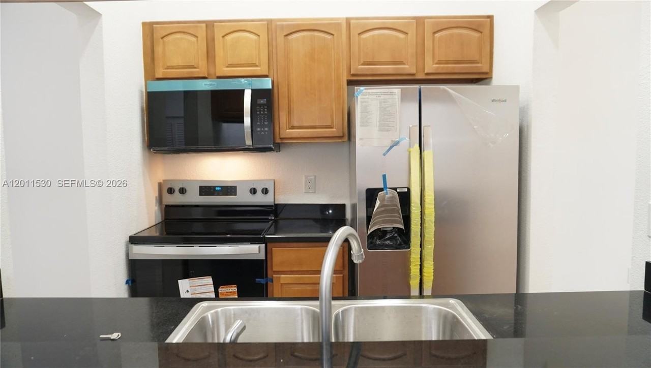 10722 La Placida Dr #9B2 - Photo 5 of 37