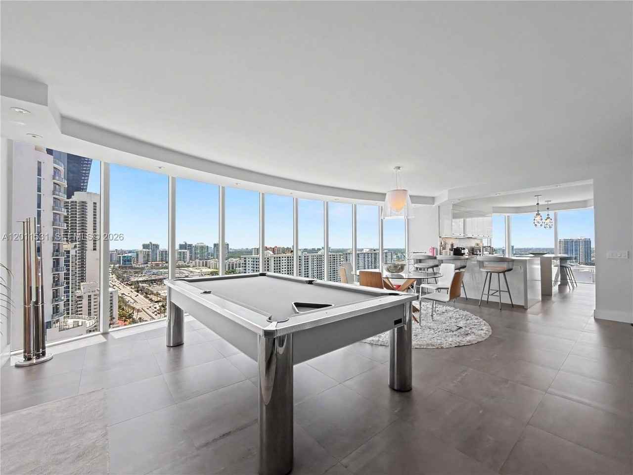17555 Collins Ave #2501