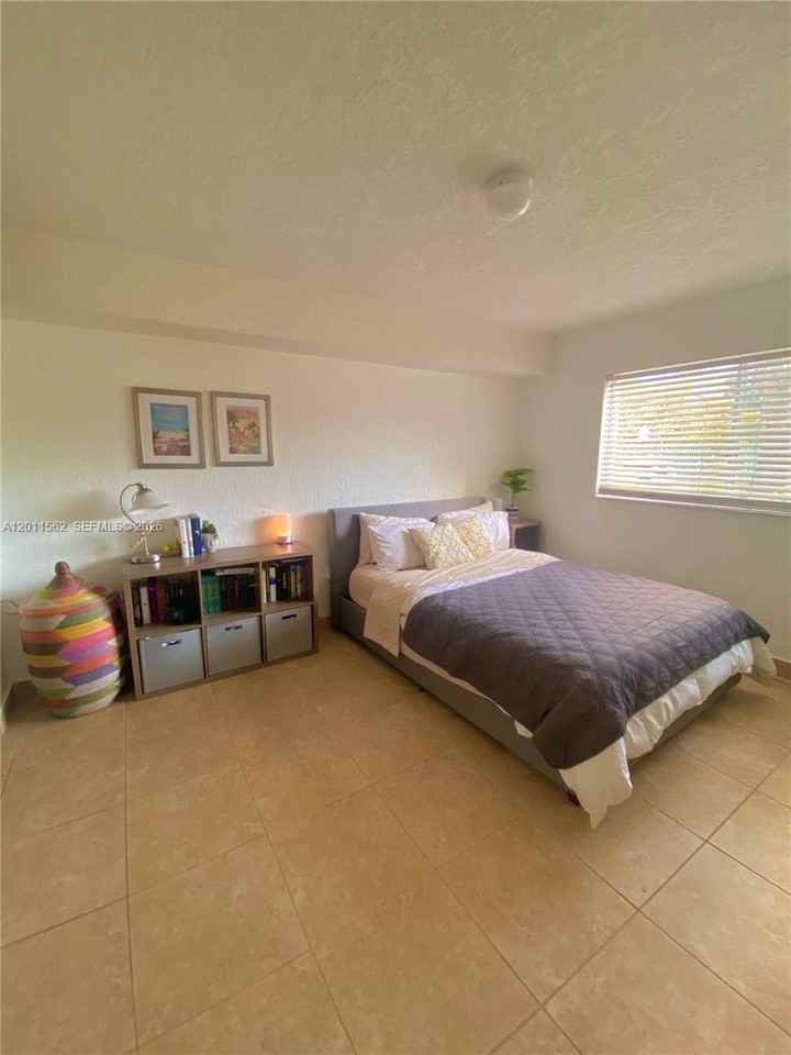 445 Sw 11th St #107 - Photo 2 of 10