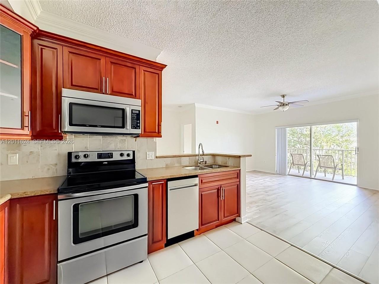 6968 Sw 39th St #F205 - Photo 4 of 26