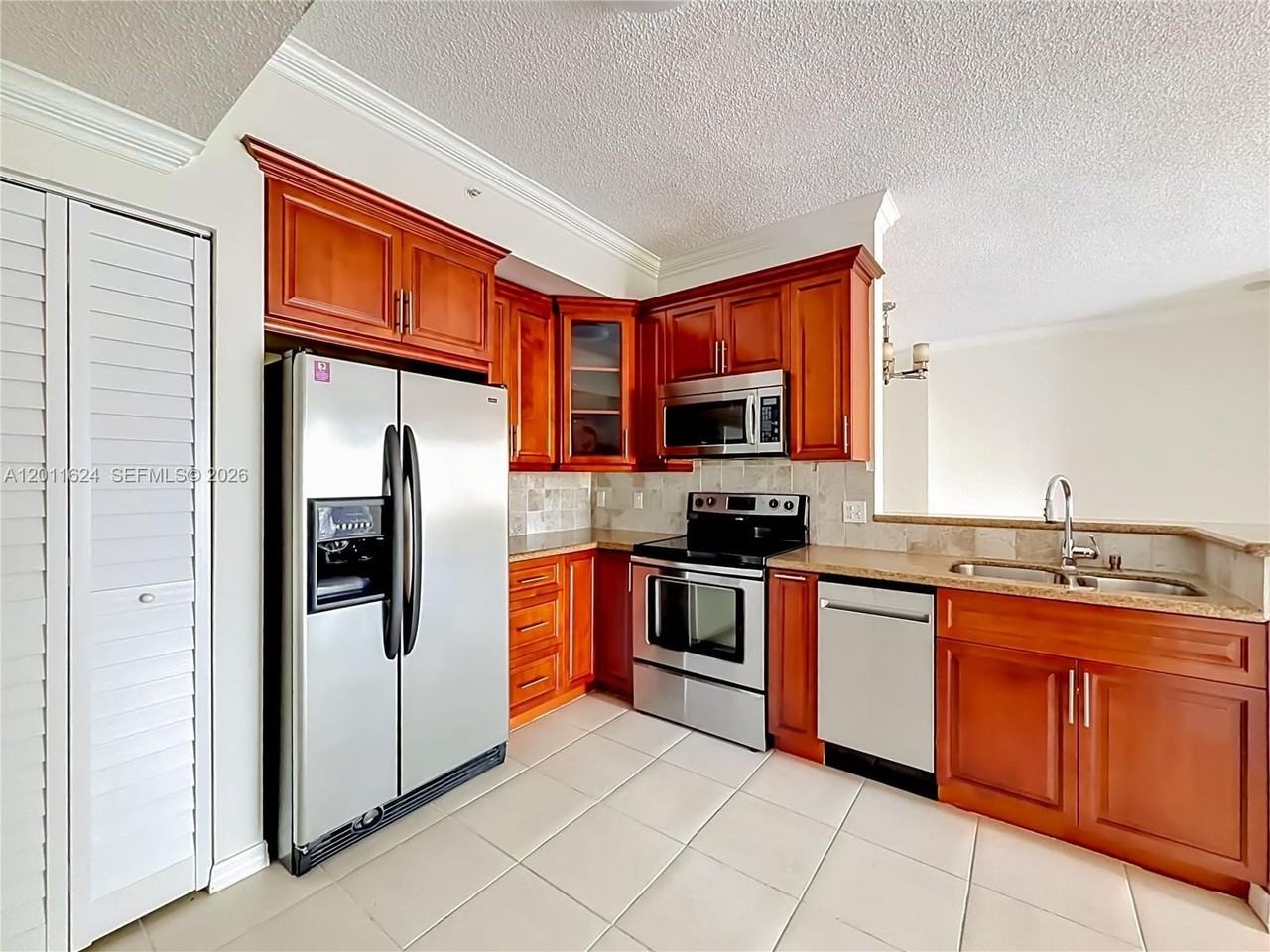 6968 Sw 39th St #F205 - Photo 5 of 26