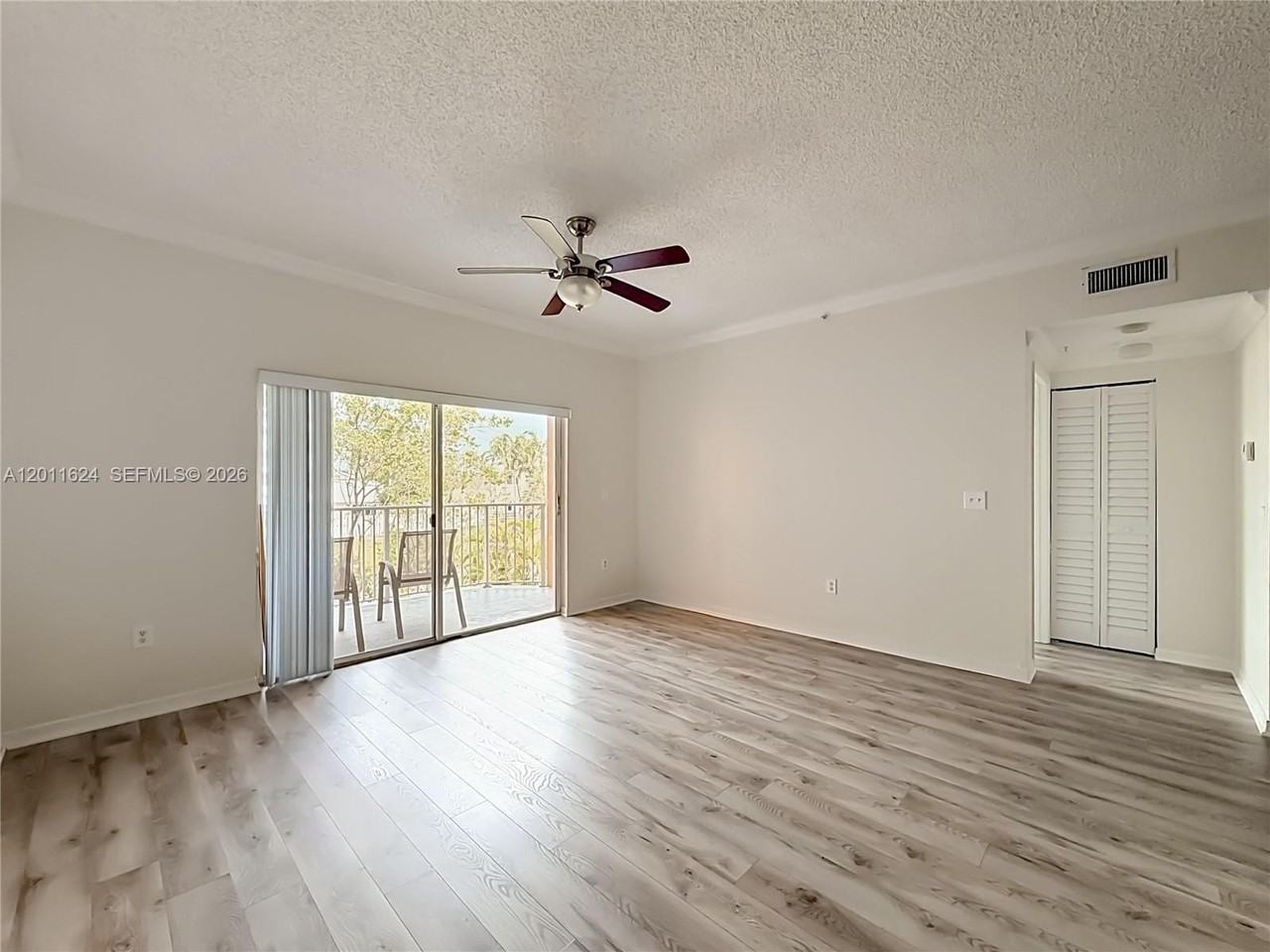 6968 Sw 39th St #F205 - Photo 7 of 26