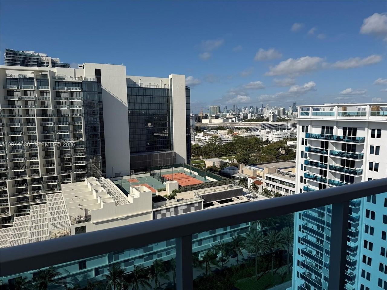 2301 Collins Ave #PH5 - Photo 3 of 10