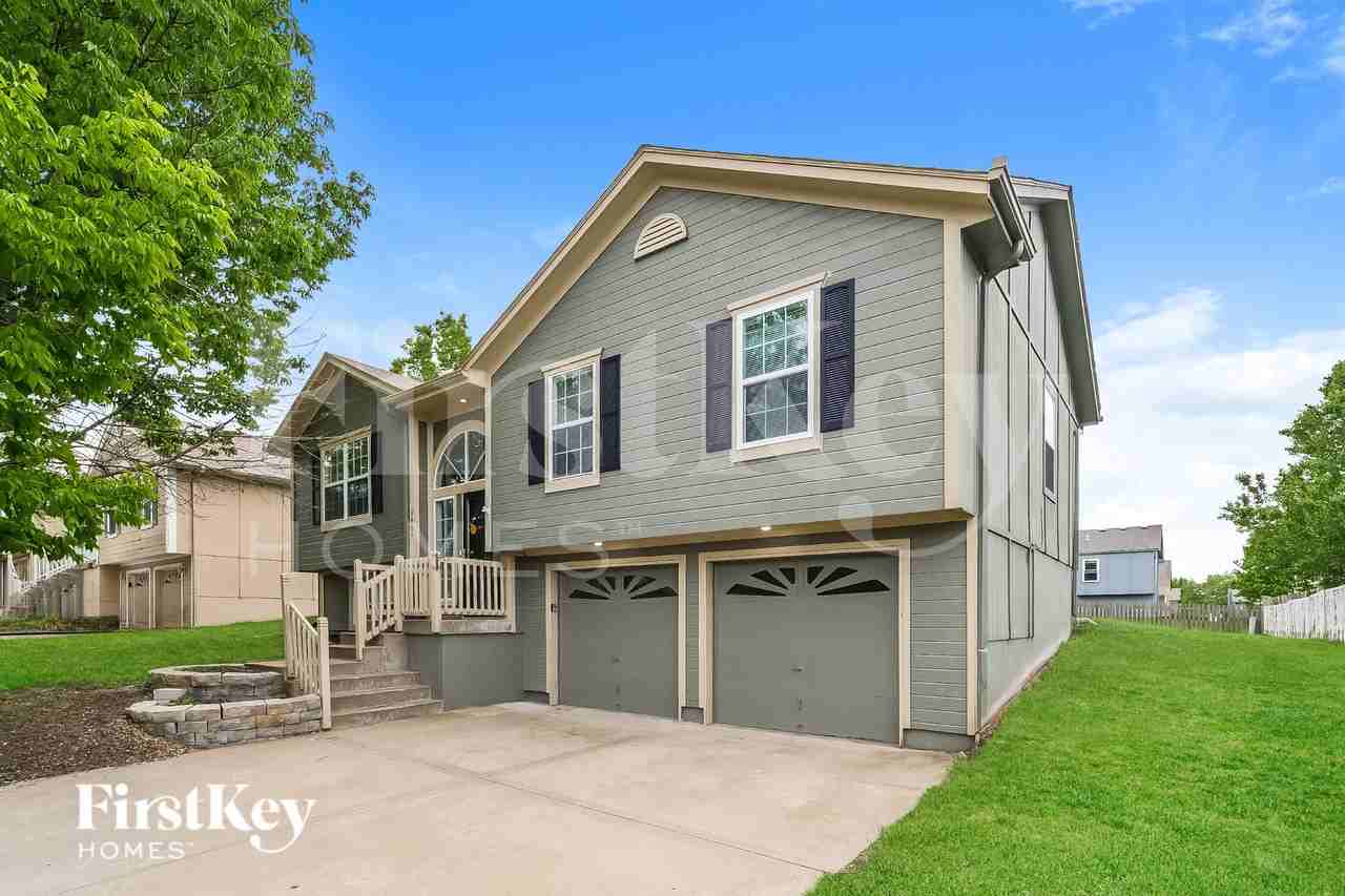 1407 Birch Dr - Photo 2 of 19