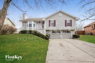 1529 Ne Auburn Dr - Photo 1 of 1
