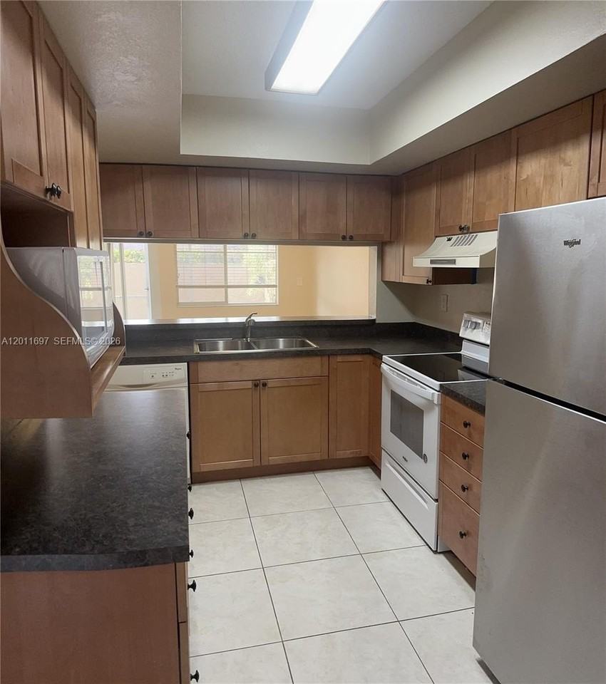7885 Nw 7th Ct #406 - Photo 7 of 23
