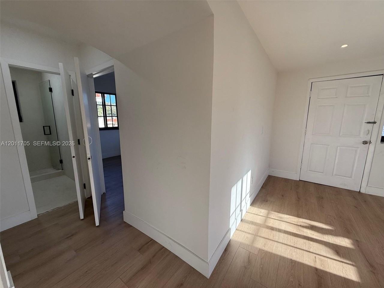 1716 Sw 11th St #4 - Photo 7 of 12