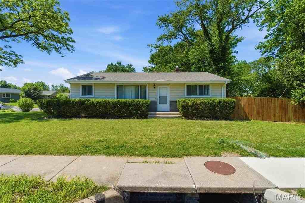 1 Oxford Pl - Photo 3 of 36