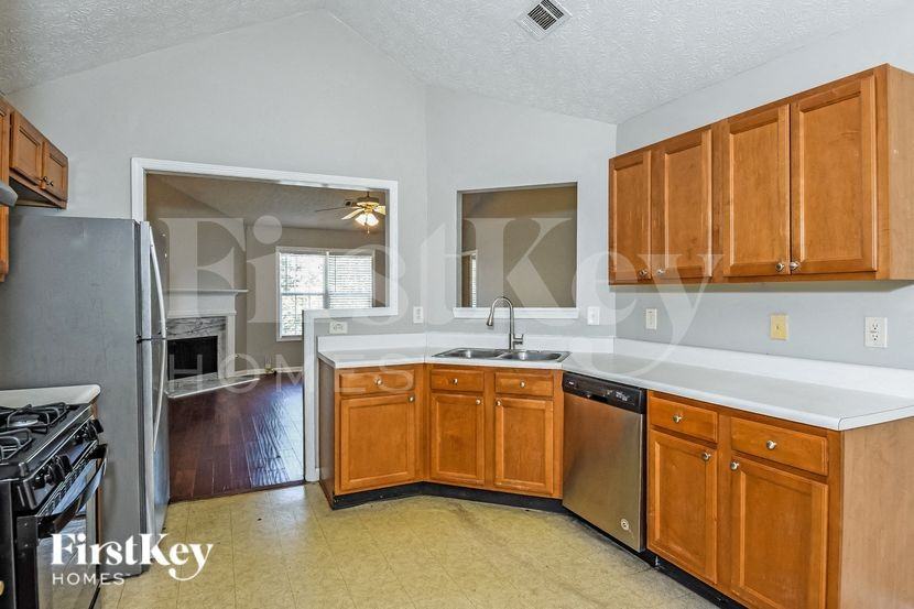 830 James Ridge Dr - Photo 6 of 16