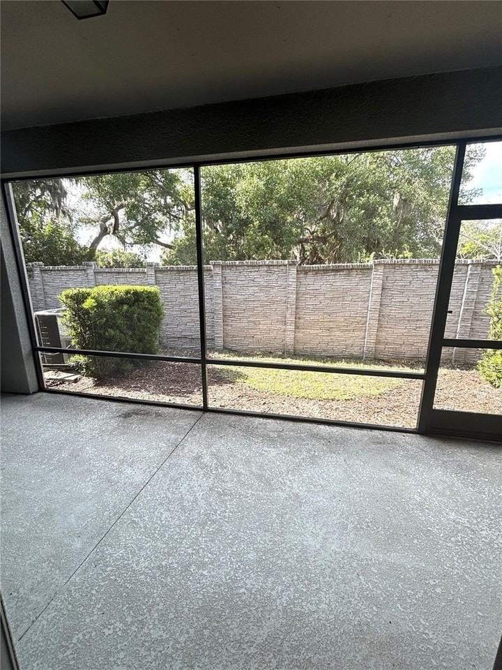 6433 Baytown Dr - Photo 4 of 15