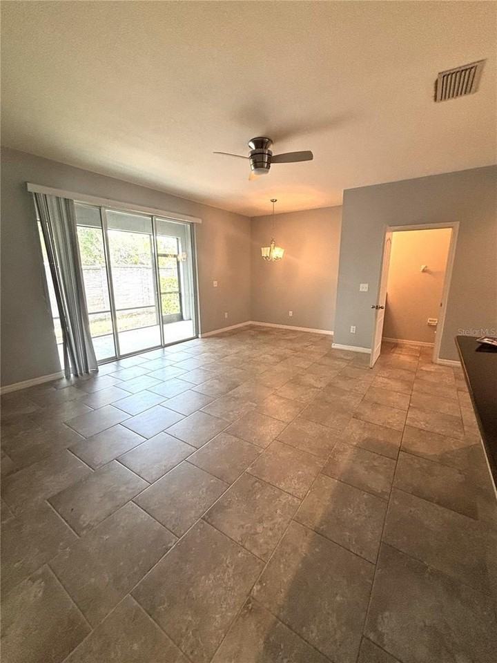 6433 Baytown Dr - Photo 6 of 15