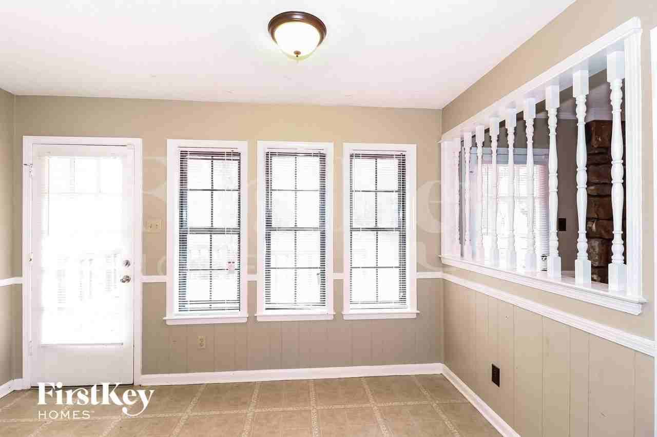 8093 Cinders Rd - Photo 4 of 15