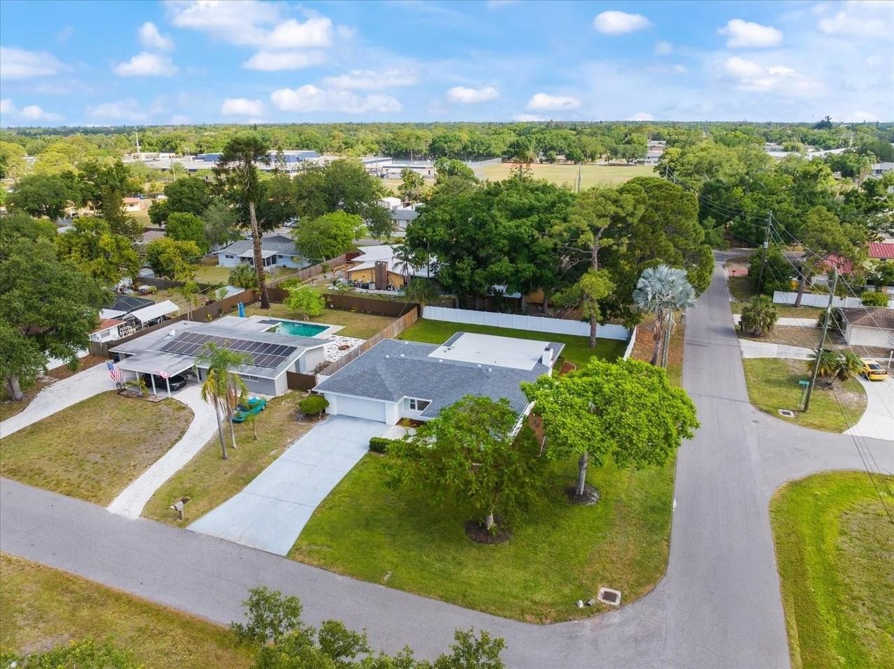 1169 Carmella Cir - Photo 4 of 47