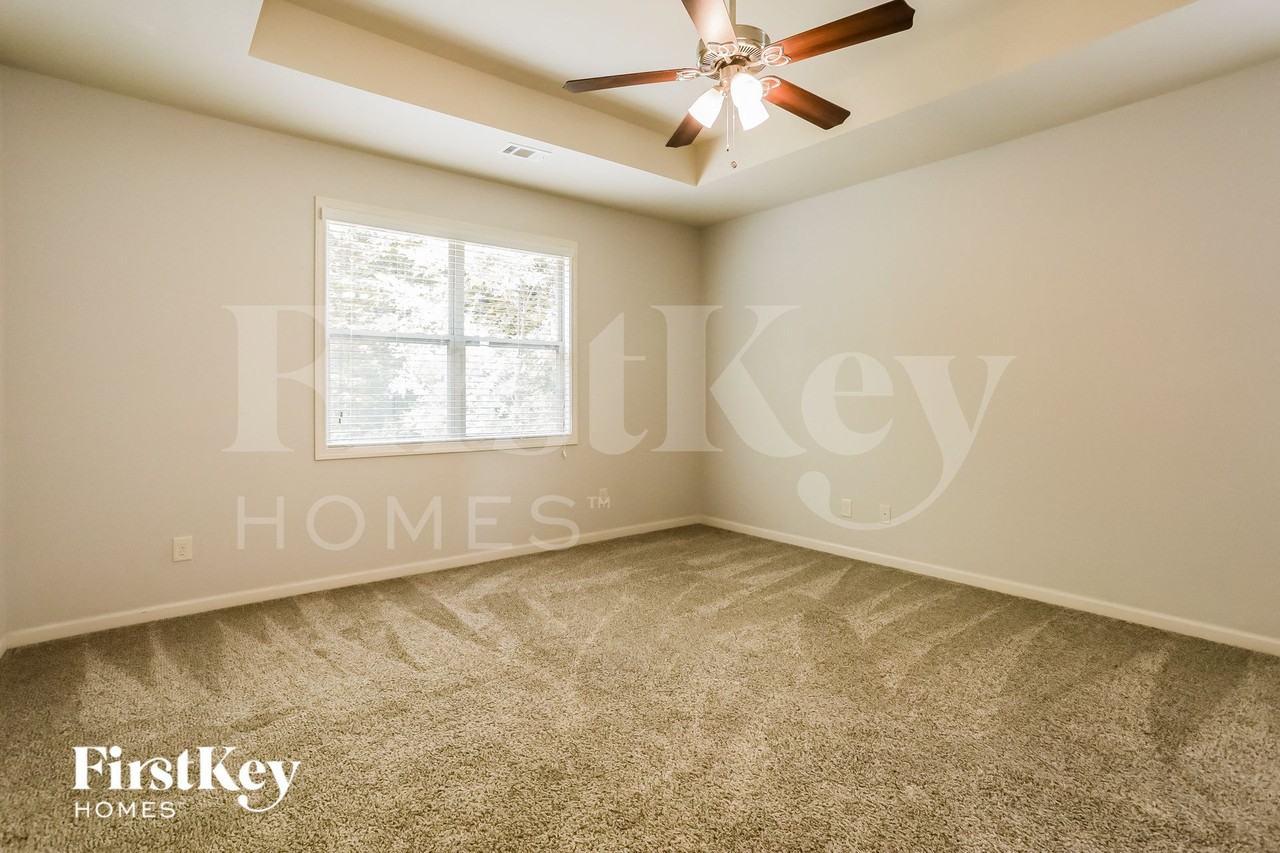 7768 Old Thyme Rd - Photo 6 of 15