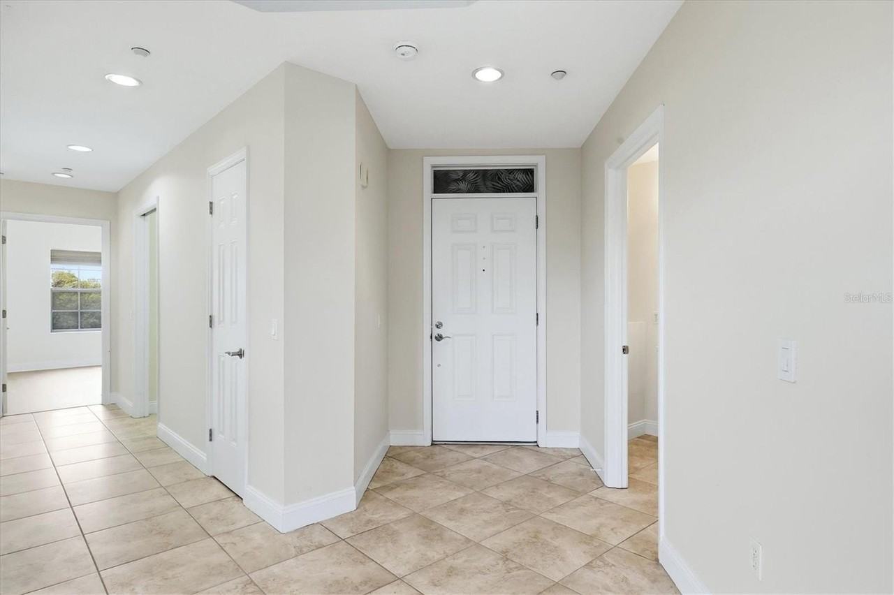 7612 Lake Vista Ct #308 - Photo 7 of 50