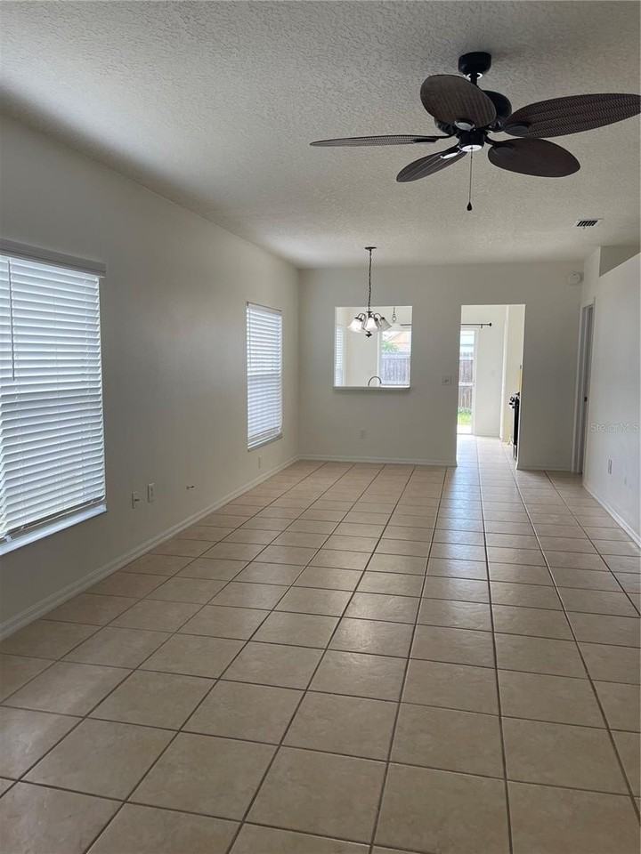 2482 Sagemont Dr - Photo 7 of 16