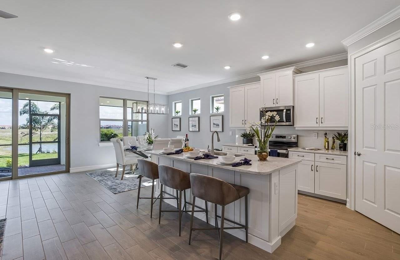 748 Ravello Blvd - Photo 3 of 34