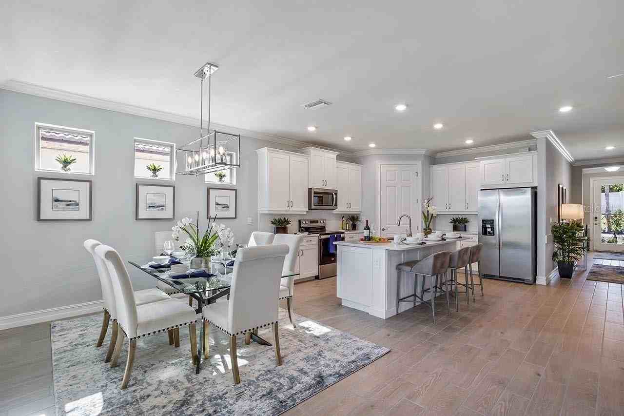 748 Ravello Blvd - Photo 6 of 34
