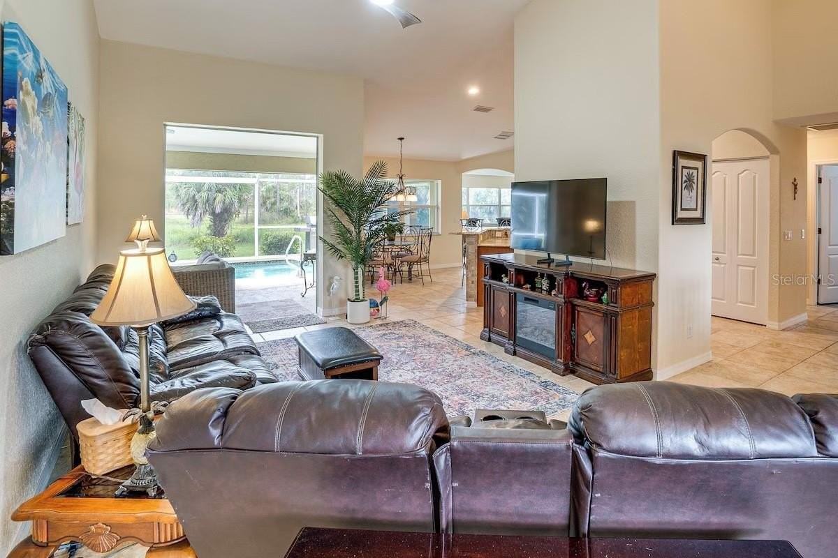 289 W Pine Valley Ln - Photo 4 of 28