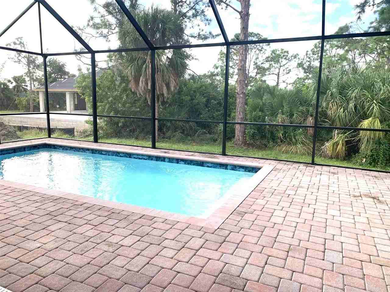 289 Antis Dr - Photo 2 of 20