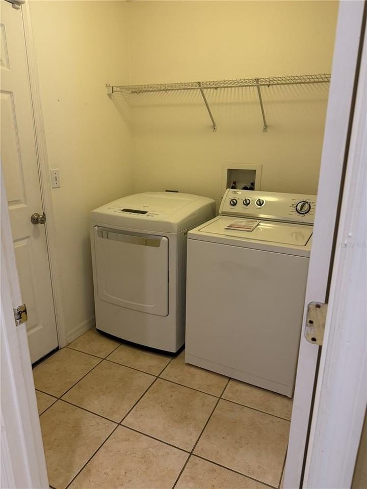 11 White Oak Ln - Photo 4 of 8