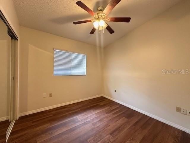 542 E Caroline St - Photo 5 of 11