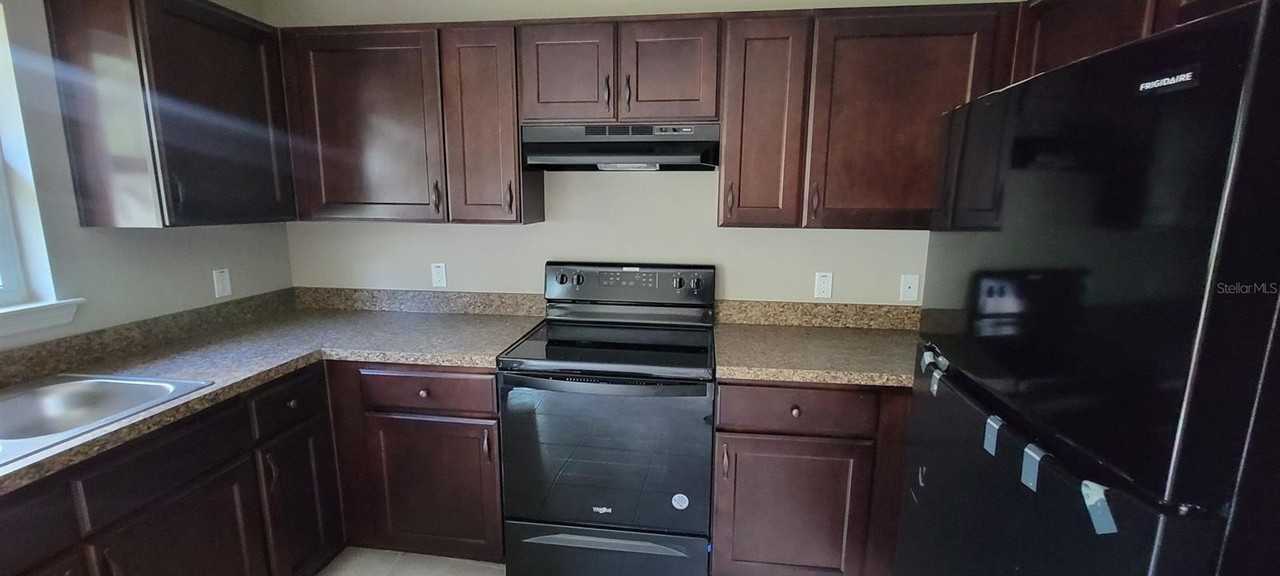 5391 Nw 55th Ct - Photo 6 of 12