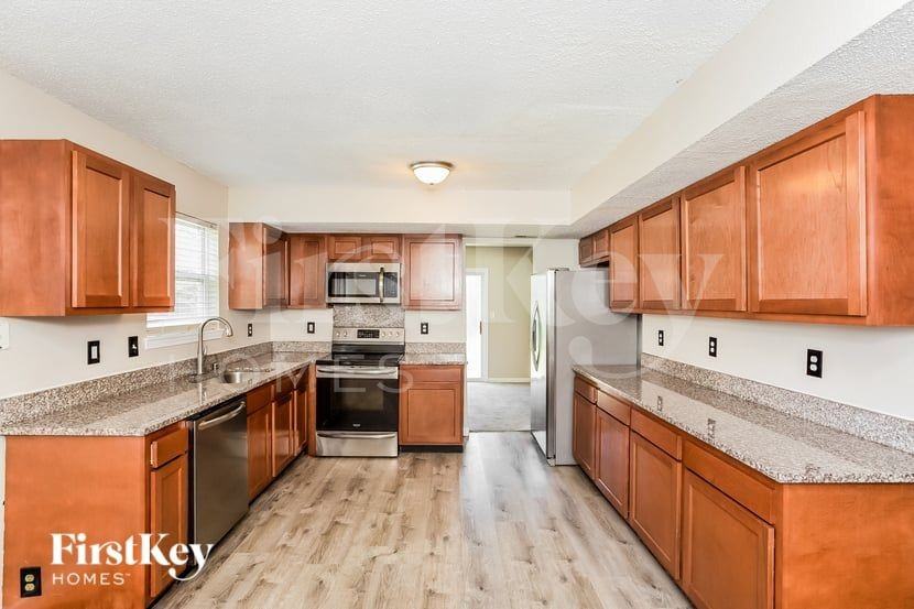 5971 Liverpool Ln - Photo 6 of 15