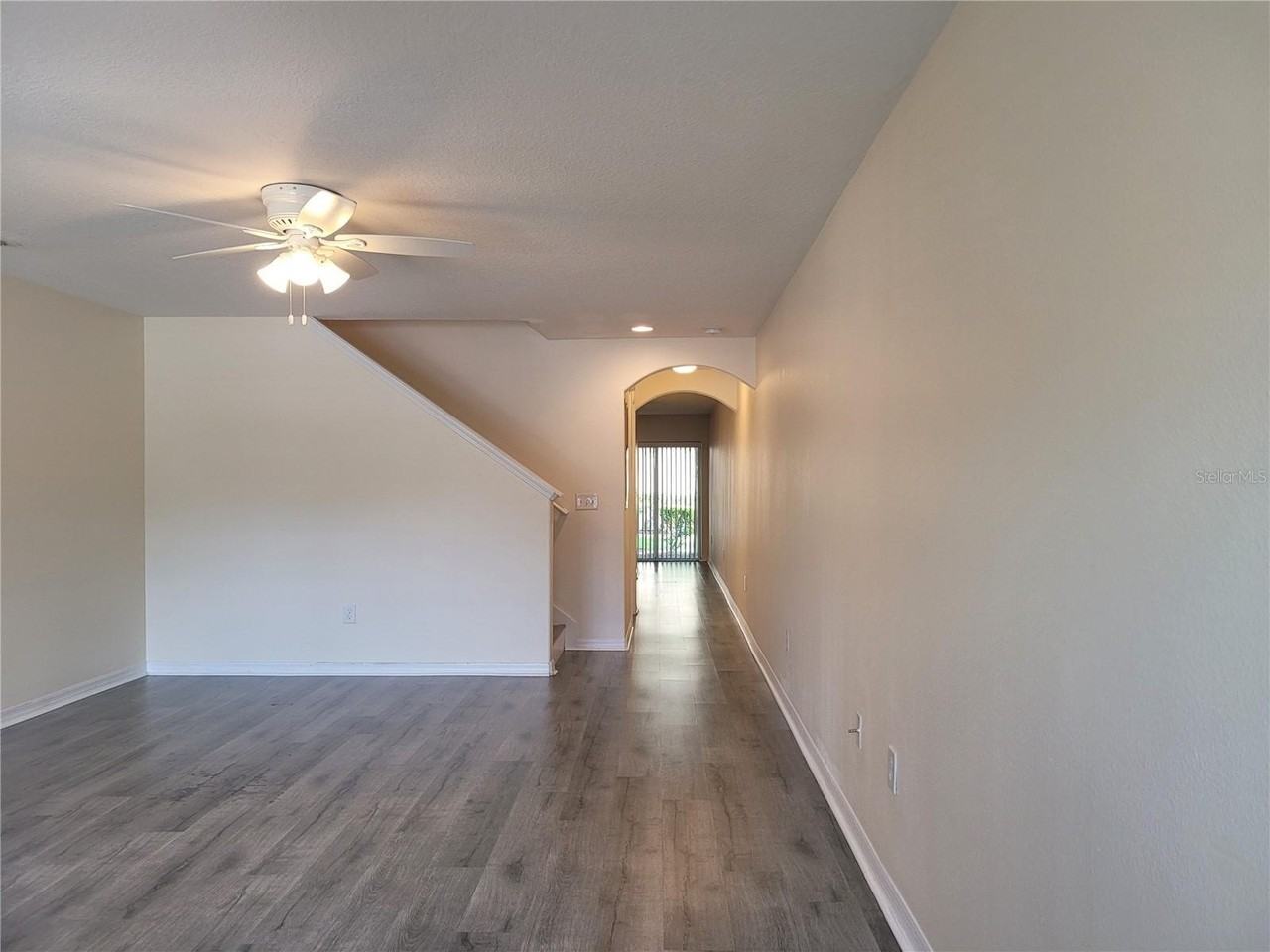 363 Carina Cir - Photo 4 of 32