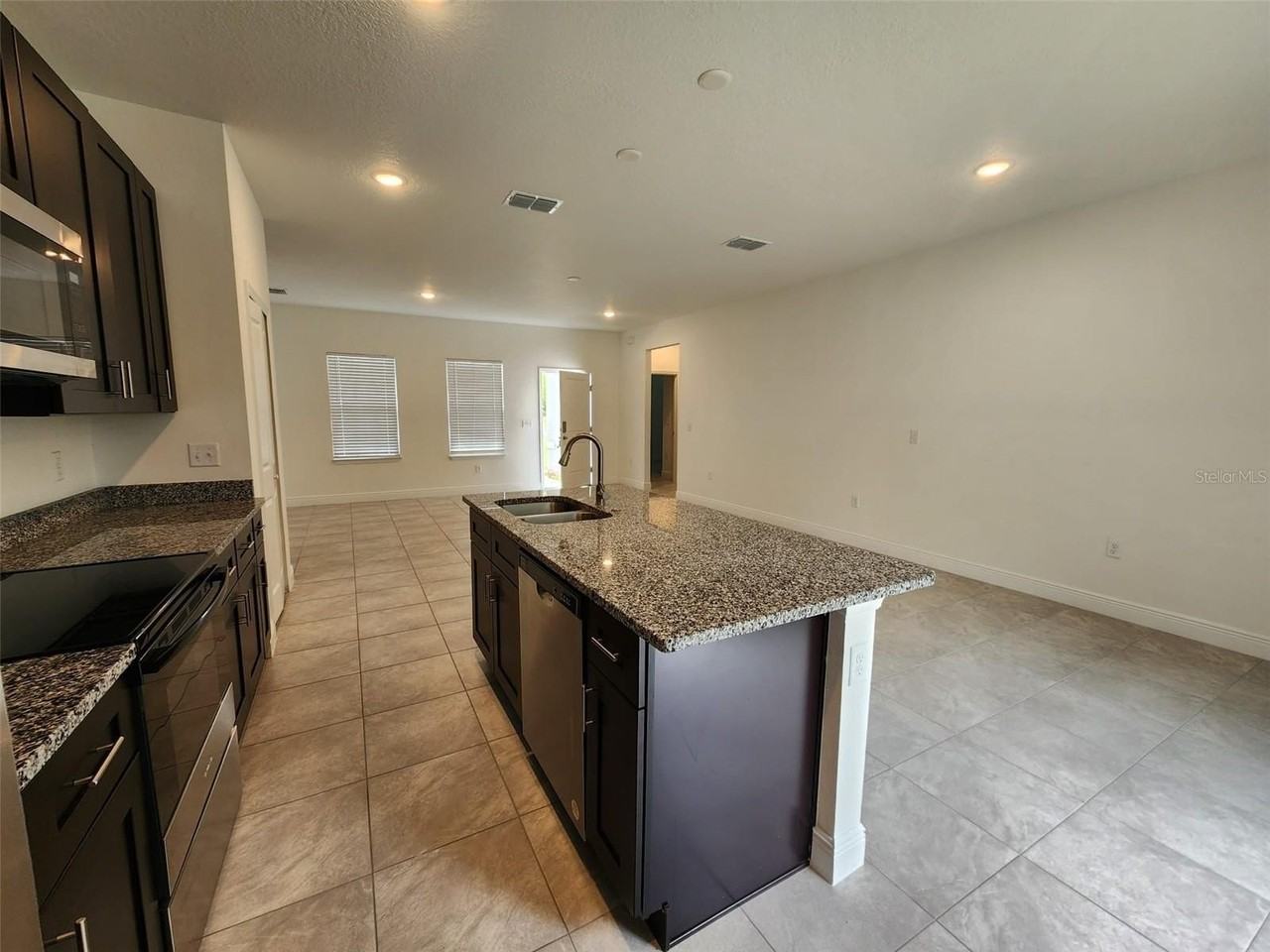 14055 Sw 48th Avenue Rd - Photo 5 of 21